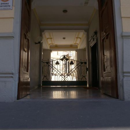 Wonderful Downtown Apartment-Hd Netflix, King-Size Bed, Two Minutes' Walk From Metro Μιλάνο Εξωτερικό φωτογραφία