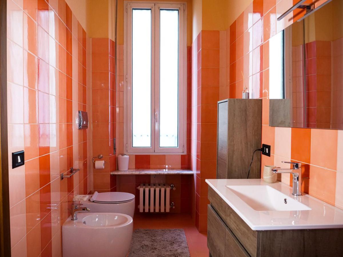 Wonderful Downtown Apartment-Hd Netflix, King-Size Bed, Two Minutes' Walk From Metro Μιλάνο Εξωτερικό φωτογραφία