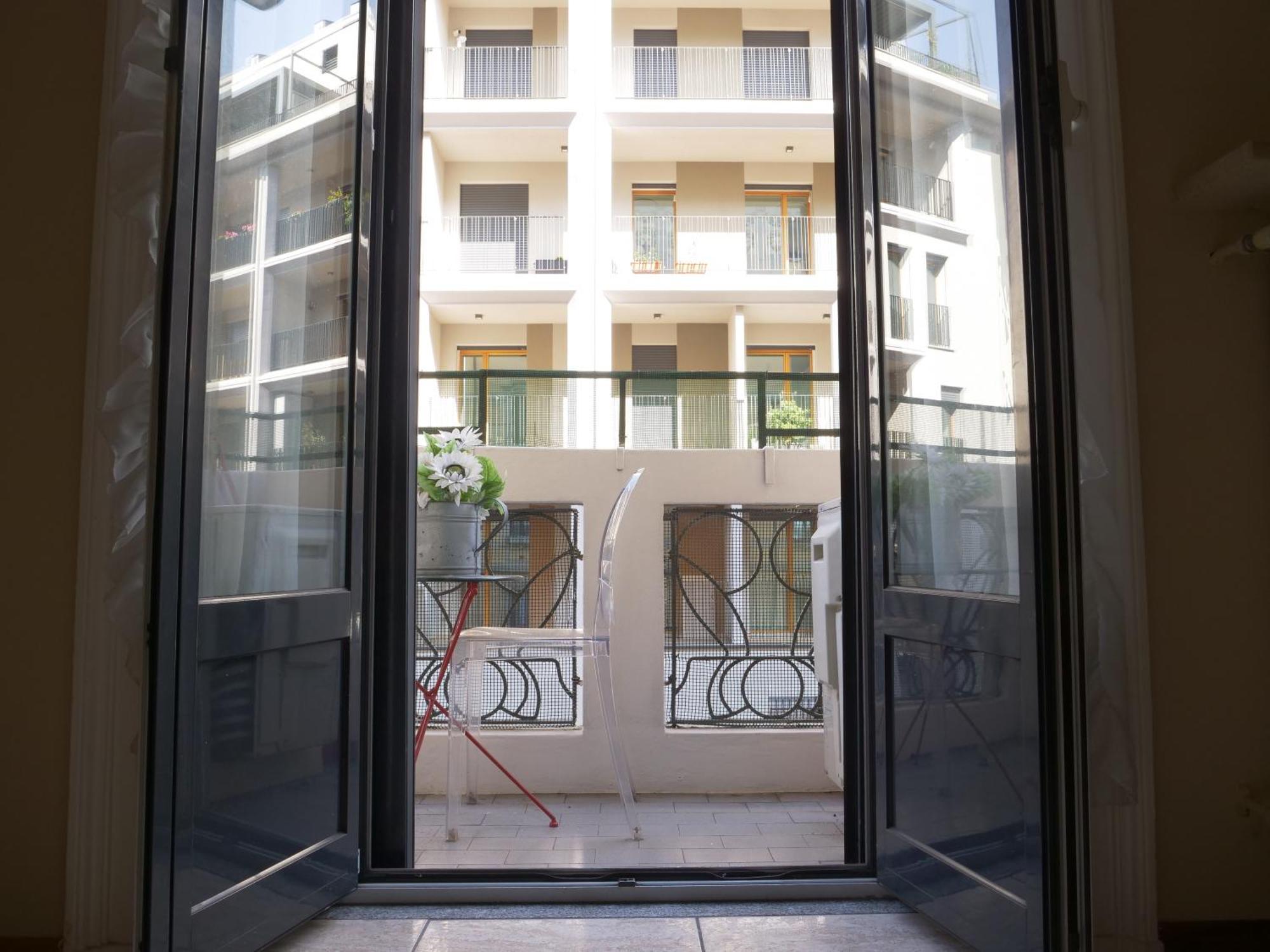 Wonderful Downtown Apartment-Hd Netflix, King-Size Bed, Two Minutes' Walk From Metro Μιλάνο Εξωτερικό φωτογραφία